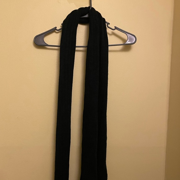 Scarf - Picture 2 of 2